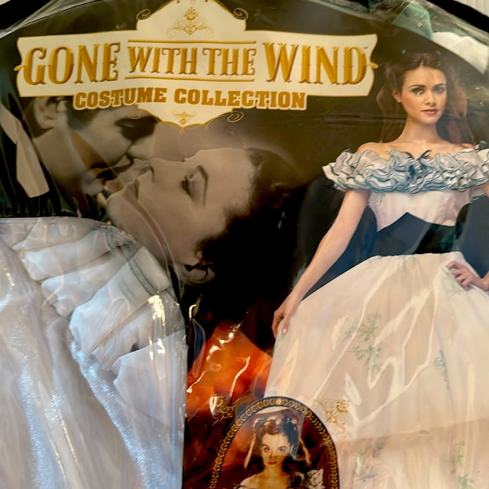 Gone with the Wind costume Scarlet O’Hara worn once in garmet bag.